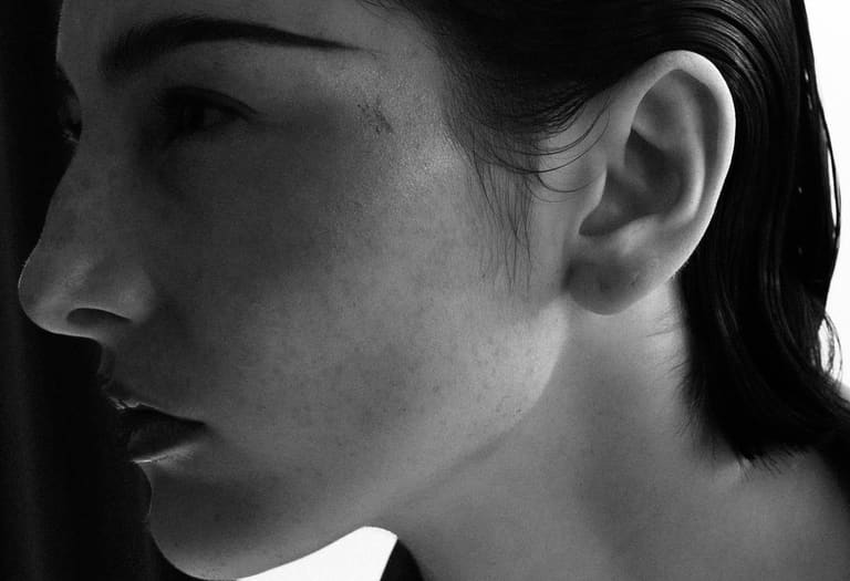 Mai 2026 — fotografía de Nira Bokler